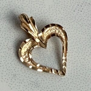 Vintage 14k Gold Stamped Textured Open Heart Pendant